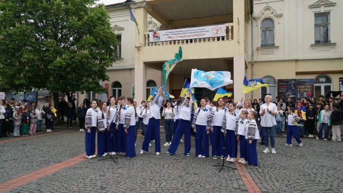 У Мукачеві відкрили театральний фестиваль «Імпреза над Латорицею» – 01