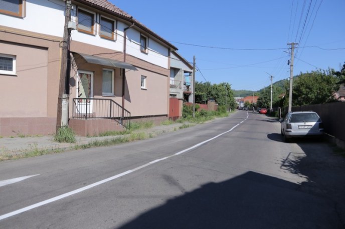 У Мукачеві оновлюють дорожню розмітку – 07