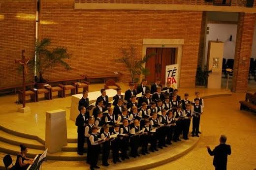 Мукачівський хор юнаків та хлопчиків виступив перед словацькою аудиторією  – 05