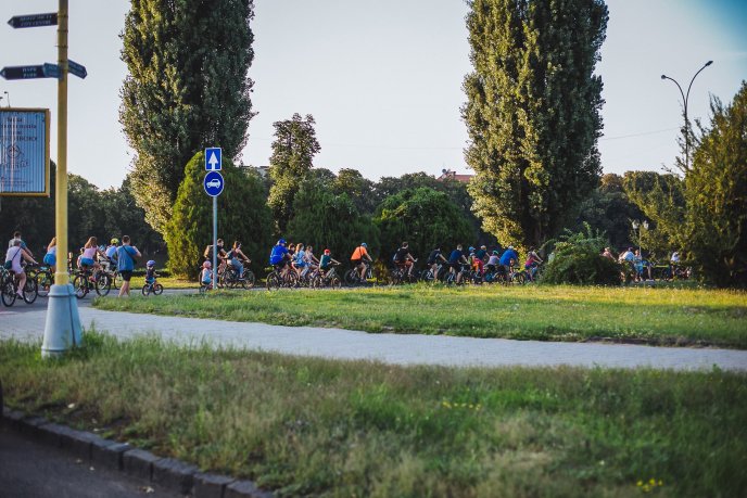 Понад триста ужгородців взяли участь у велозаїзді вулицями обласного центру – 20