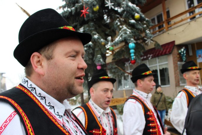 На Закарпатті відгуляли сьомі "Коляди в старому селі" – 09 На Закарпатті відгуляли сьомі "Коляди в старому селі" – 09