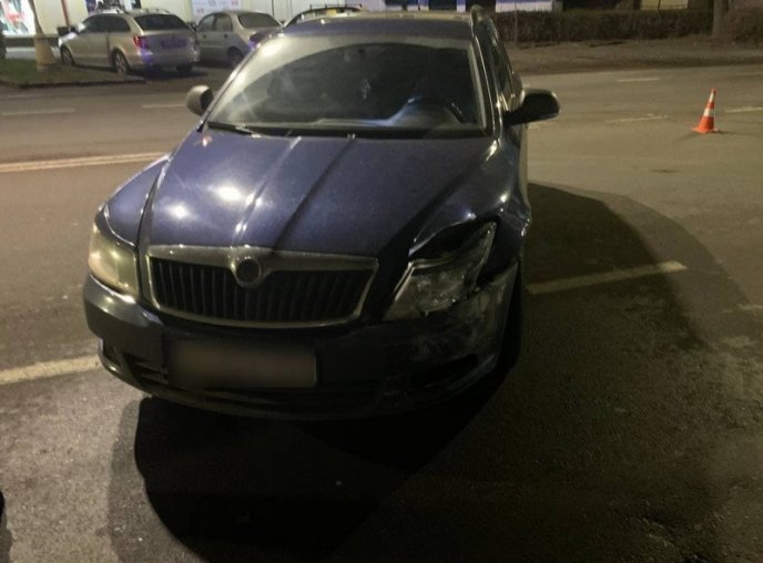 Ввечері в Ужгороді стались дві аварії за участі патрульних – 04