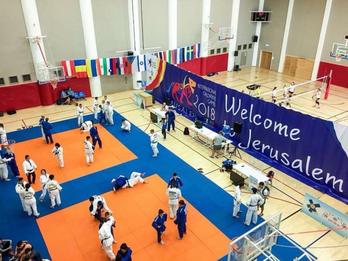 18 юних закарпатців поїхали в Єрусалим – 14