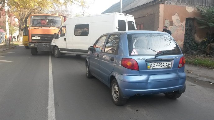 В Ужгороді в ДТП зіткнулись відразу 5 автомобілів (ФОТО) – 06