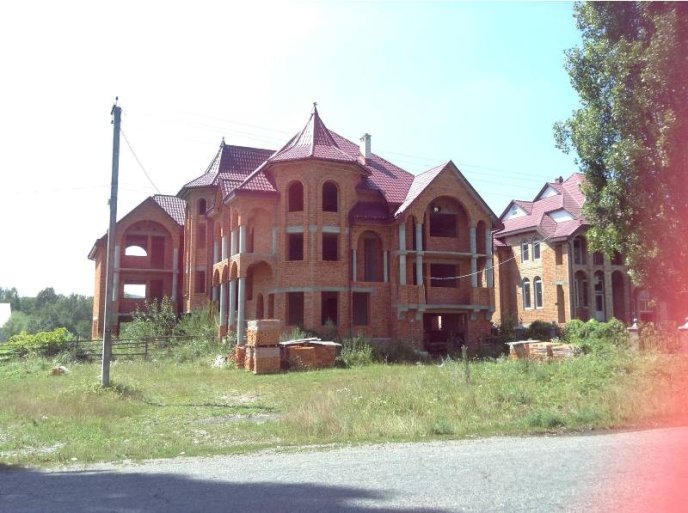 "Межигір’я Януковича? Маєтки Конча-Заспи? Це все фігня", – киянин вражений маєтками у Нижній Апші – 03