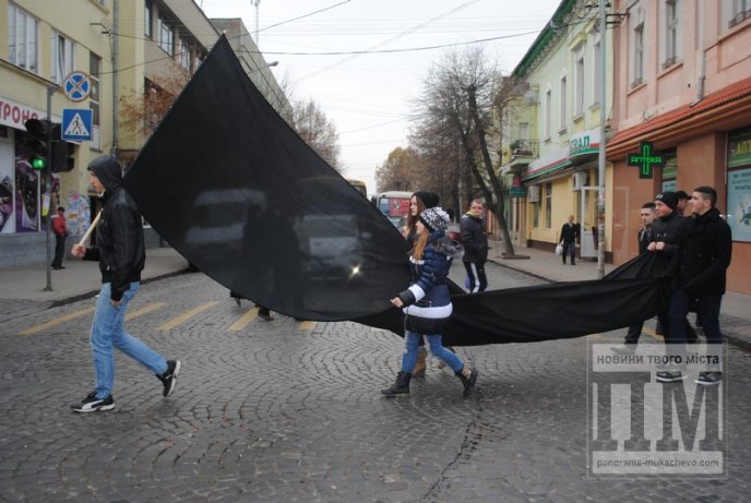 Закарпатські угорці вшанували жертв сталінських репресій поминальною ходою (ФОТО) – 05