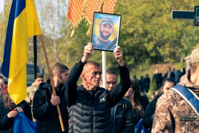 Мукачівська громада провела в останню дорогу полеглого Героя – 02