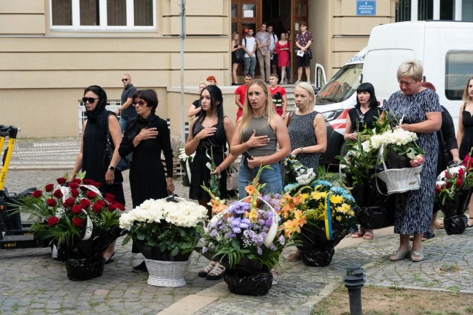 В Ужгороді поховали Героя, який загинув, захищаючи Україну – 03