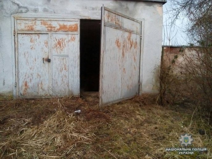 У Свалявському будівельному ліцеї скоїли крадіжку – 01