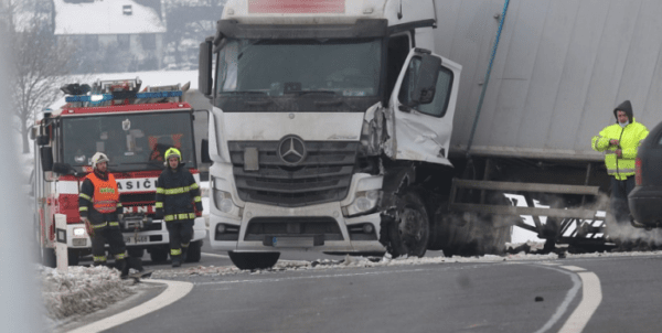 Моторошна ДТП в Чехії: загинули закарпатці – 03