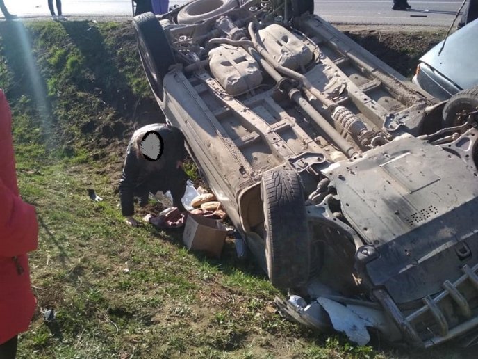 У Ракошині сталася жахлива аварія за участі монахів – 04