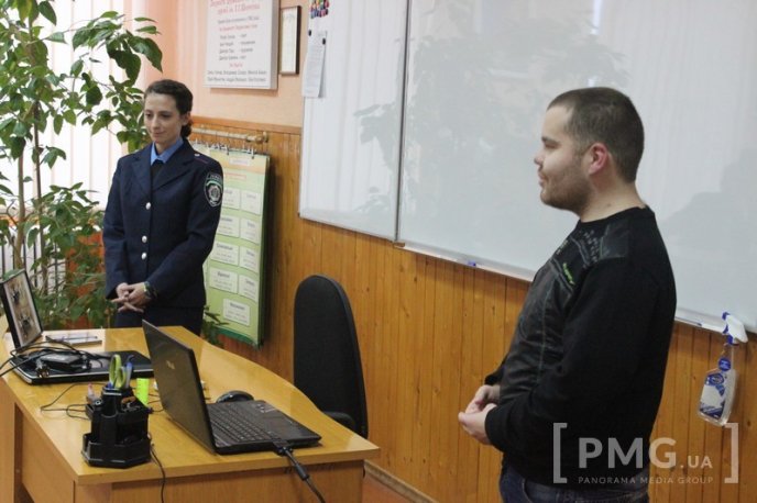 У Мукачівській ЗОШ №4 відбулась перша лекція в рамках проекту “Школа змін” – 04 У Мукачівській ЗОШ №4 відбулась перша лекція в рамках проекту “Школа змін” – 04