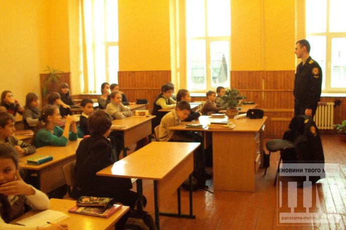 Учням ЗОШ №4 розповіли про правила поведінки у надзвичайних ситуаціях (ФОТО)  – 01