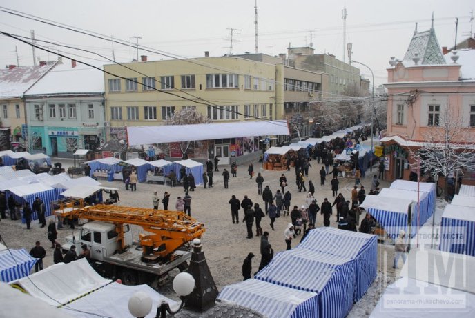 Головний фестиваль Закарпаття – “Червене вино – 2013″ офіційно стартував (ФОТОРЕПОРТАЖ) – 12