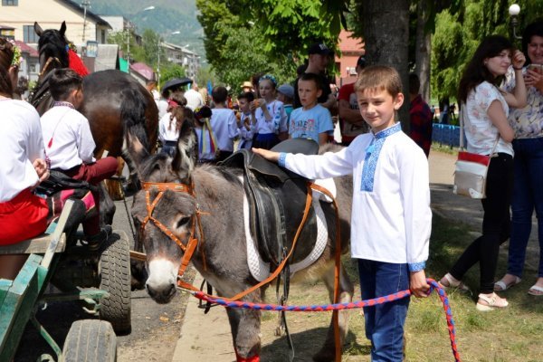 У Дубовому відбулись урочисті проводи отари на полонину – 05