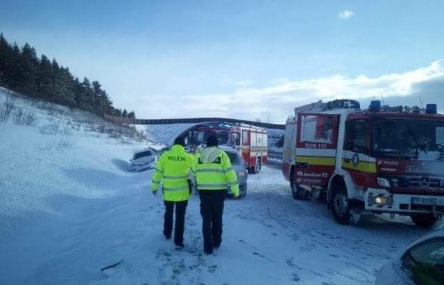 У Словаччині зіткнулися легковики, мікроавтобуси і автобус. Серед постраждалих і українці – 02
