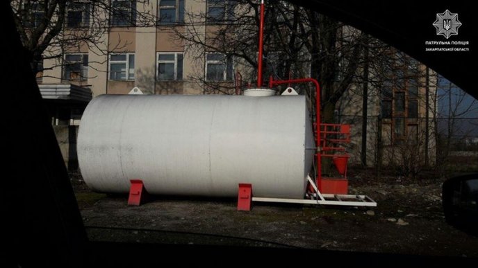 Закарпатські патрульні продовжують перевірку АЗС – 01