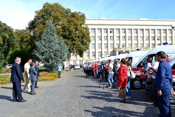 13 карет швидкої допомоги отримали гірські райони Закарпаття – 08