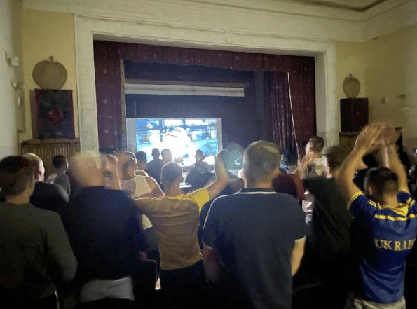 Україна-Швеція 2:1: вболівальники Тячівщини підтримували національну футбольну збірну – 10