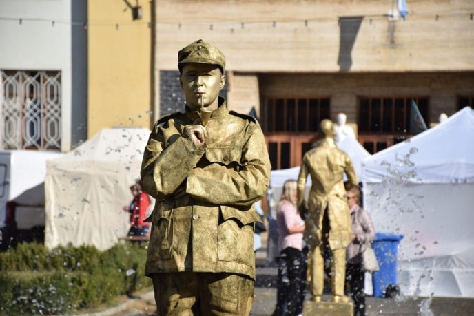 На головній площі Закарпаття відкрили фестиваль "Чеські дні" – 12