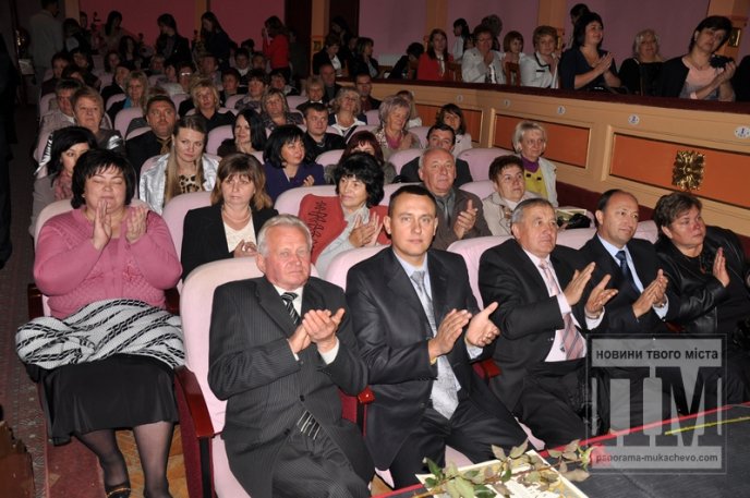 У Мукачеві вшановували представників найпочеснішої професії (ФОТО) – 21 У Мукачеві вшановували представників найпочеснішої професії (ФОТО) – 21