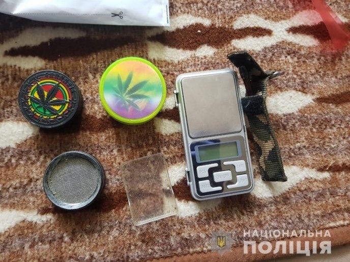 На Виноградівщині поліція викрила на наркозлочині молодого хлопця – 01