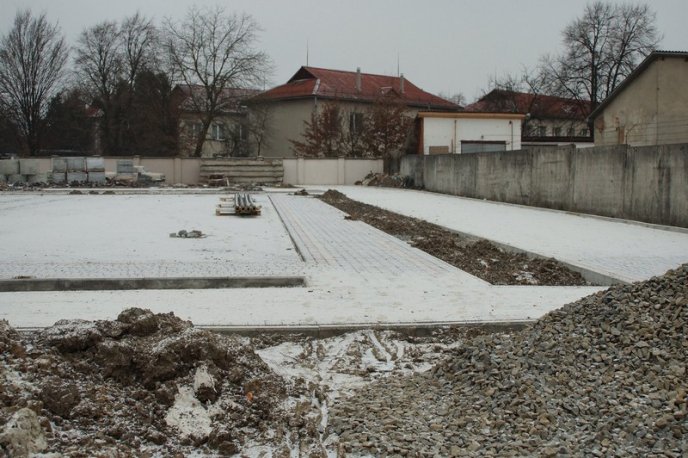 У Мукачеві триває реконструкція будівлі для НВК "Гармонії" – 02