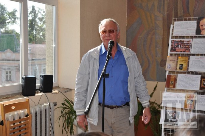 "Всі, хто живуть не в Мукачеві – лише прикидаються, що живуть", – Мирослав Дочинець (ФОТО) – 22