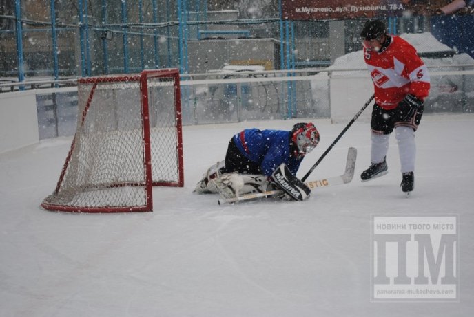 У Мукачеві відбувся відкритий Кубок області з хокею (ФОТО) – 24