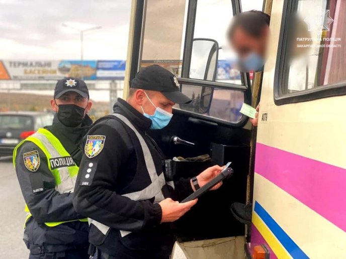 За порушення карантинних вимог в області притягнули до відповідальності 18 водіїв автобусів – 03