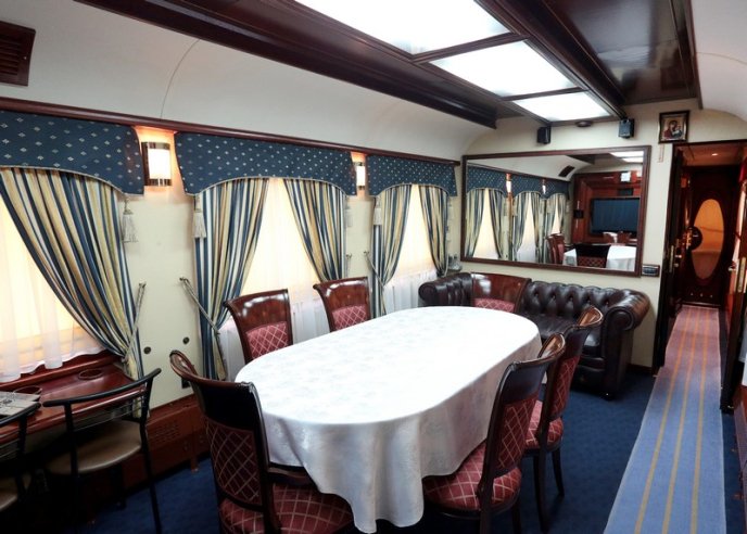 "Укрзалізниця" показала розкішні вагони, які обладнані ванною, кухнею, залою відпочинку і спальнею – 12