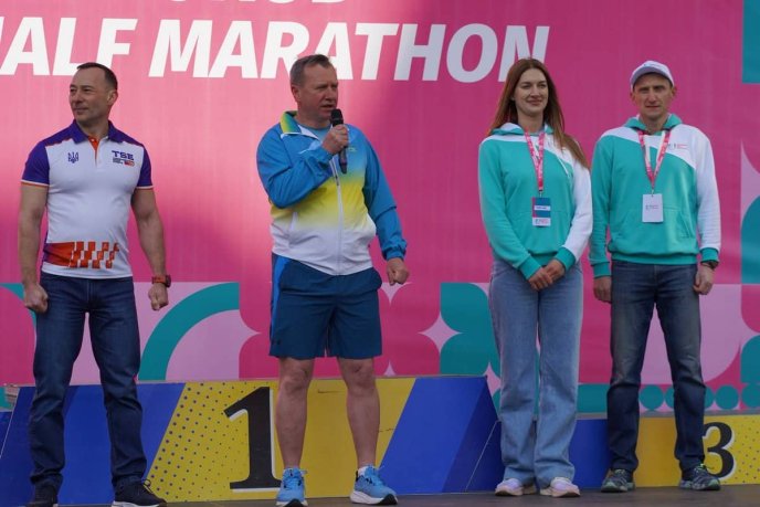 На благодійному «Uzhhorod Half Marathon 2026» зібрали понад 2 мільйони гривень для захисників – 03