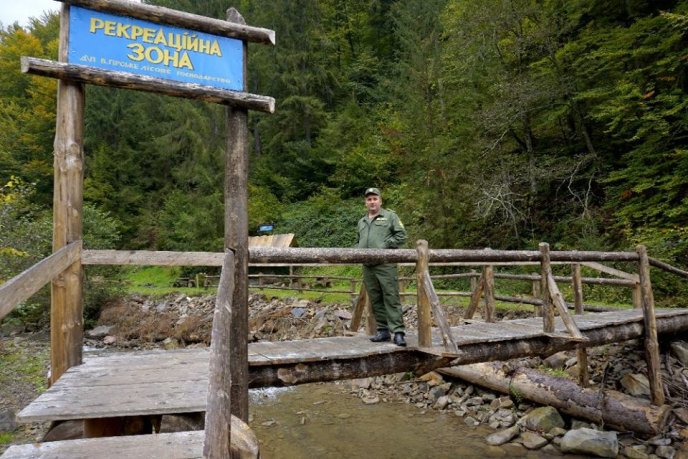На Закарпатті, біля єдиного в Україні гейзера мінеральної води, облаштували зону відпочинку – 05 На Закарпатті, біля єдиного в Україні гейзера мінеральної води, облаштували зону відпочинку – 05