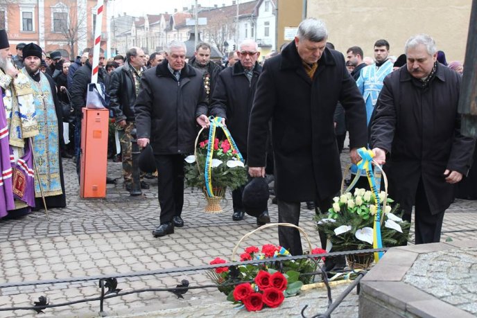 Пам’ять воїнів-інтернаціоналістів вшанували в центрі Мукачева – 09
