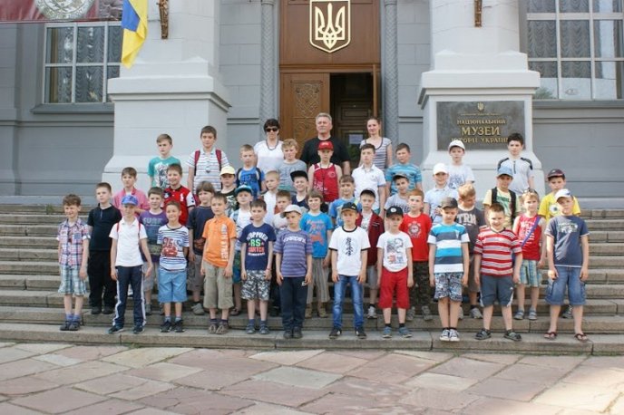 Навчальний рік Мукачівська хорова школа хлопчиків та юнаків завершила цікавими мистецькими акціями – 06