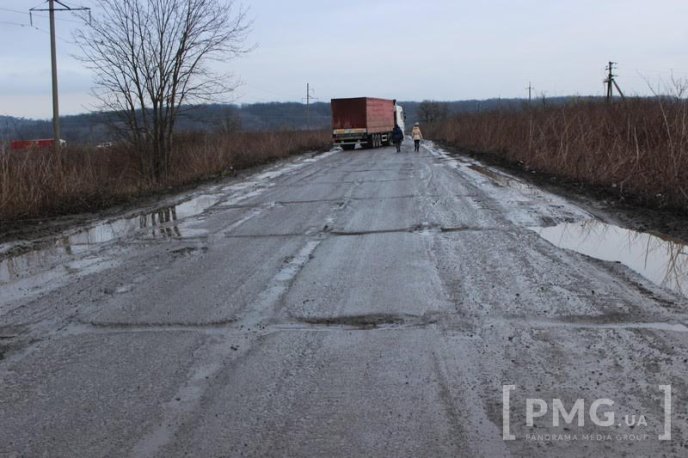 Пряшівська-об’їзна у Мукачеві: стан дороги, який шокує – 14 Пряшівська-об’їзна у Мукачеві: стан дороги, який шокує – 14