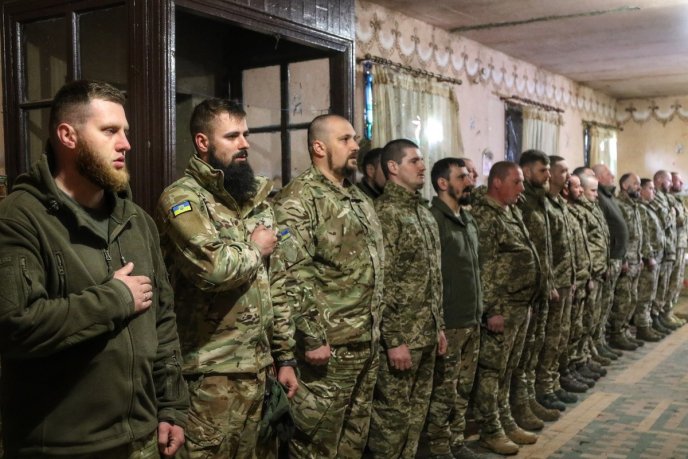 Військові 128-ої бригади отримали нагороди і відзнаки – 01