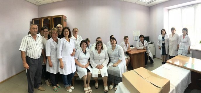 Медиків Тячівщини та Рахівщини привітали від імені народного депутата Василя Петьовки – 07