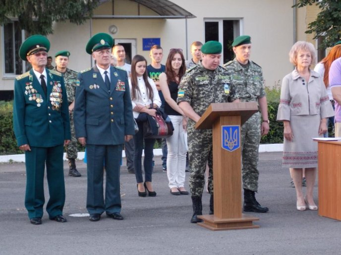Закарпатських прикордонників, які повернулися зі Сходу України, зустрічали як Героїв (ФОТО) – 03