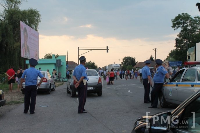 Мешканці Ракошина не збираються відкривати трасу міжнародного сполучення "Київ-Чоп" – 19