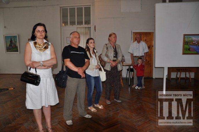 У Мукачеві відкрилась виставка творчих робіт художників міста (ФОТОРЕПОРТАЖ) – 07
