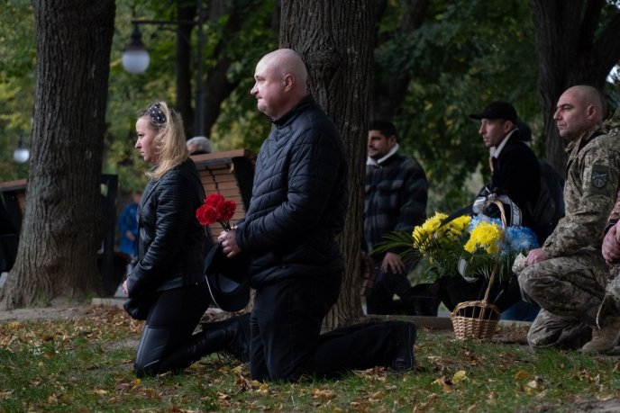 Закарпаття провело в останню путь 35-річного захисника – 06