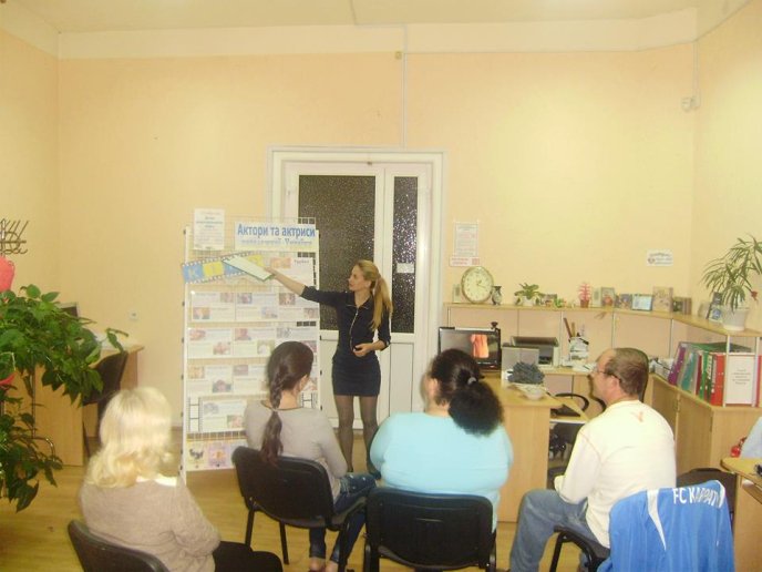 Мукачівцям у міській бібліотеці показали вітчизняний фільм "Трубач" – 01