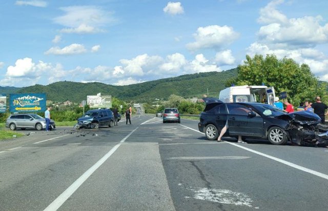 На Закарпатті сталася потрійна ДТП – 03 На Закарпатті сталася потрійна ДТП – 03
