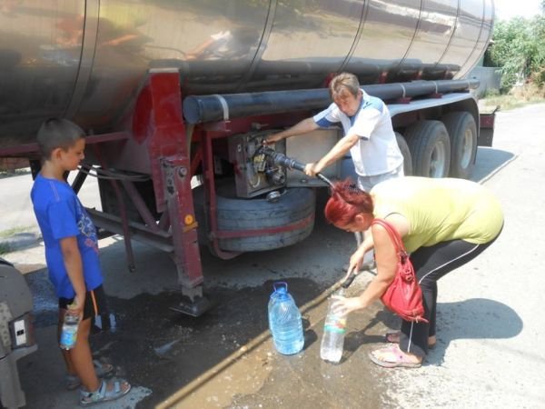 Через аномальну спеку та ремонт водопроводу у Берегові перебої з водопостачанням – 06