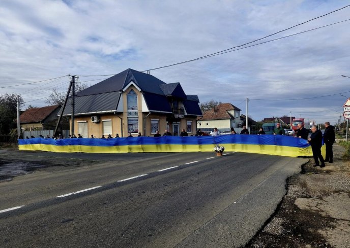 У селі на Мукачівщині поховали молодого Героя – 02