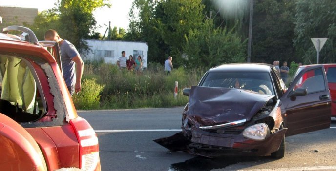 На об’їзній дорозі біля Ужгорода "ВАЗ" зіткнувся з іномаркою – 04