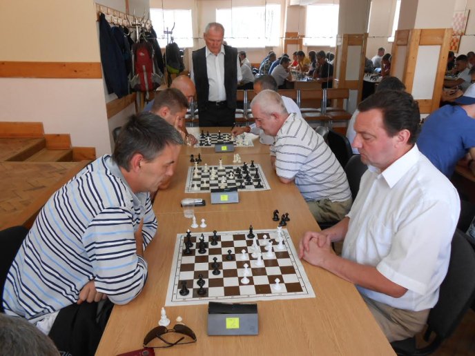 Мукачівці здобули перемогу на командному турнірі зі швидких шахів – 04