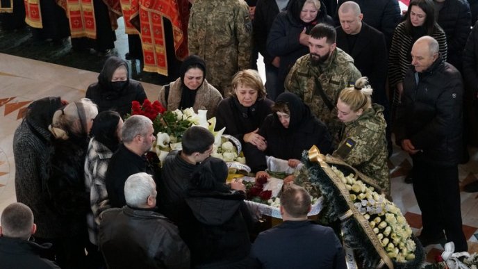 Провели в останню путь 26-річного мукачівця, який загинув на війні  – 02