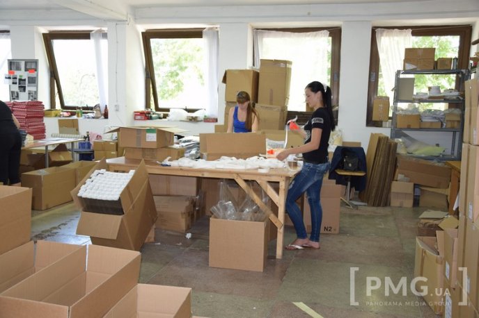 На Мукачівщині виготовляють текстиль для відомих світових брендів – 11